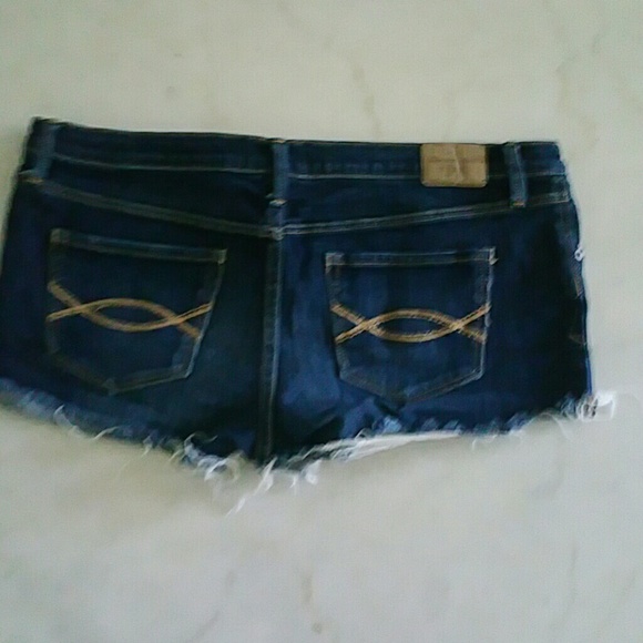 Abercrombie Dark Wash Frayed Shorts - Picture 2 of 2
